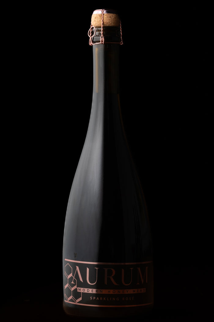Aurum Sparkling Rosé Manuka honey wine bottle, Rose Gold label