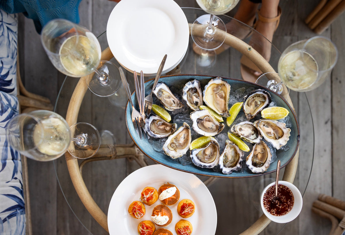 AURUM cellar door canapé pairing with oysters and Sparkling White Blanc de Miel